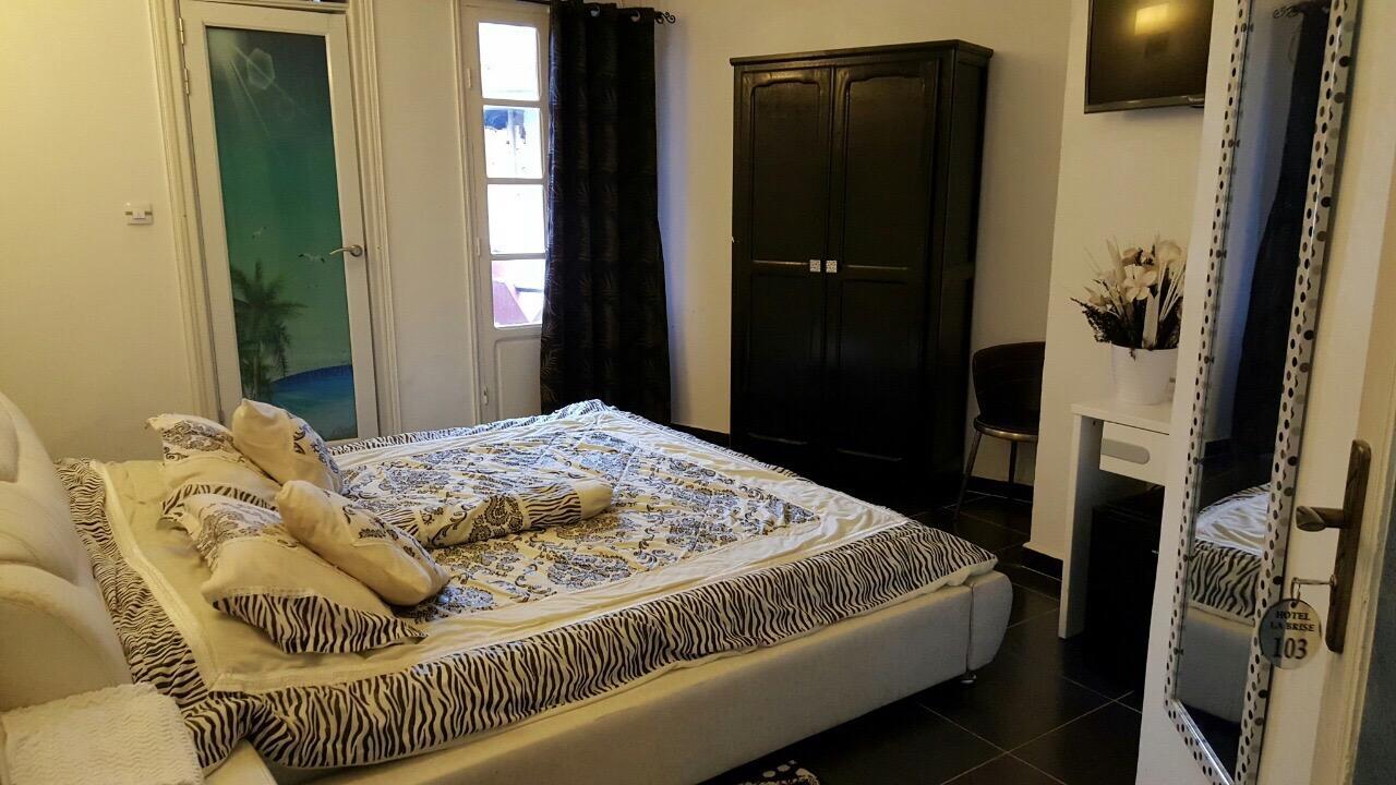 Hotel La Brise Ayn el-Türk Dış mekan fotoğraf